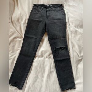 Old Navy Rock Star Super Skinny High Rise Women's Black Distressed Jeans